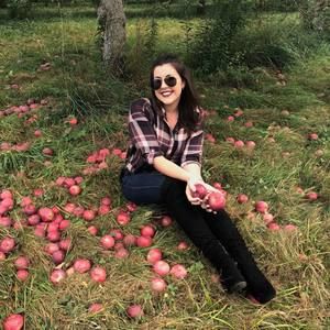 Meet your Posher, Stephanie